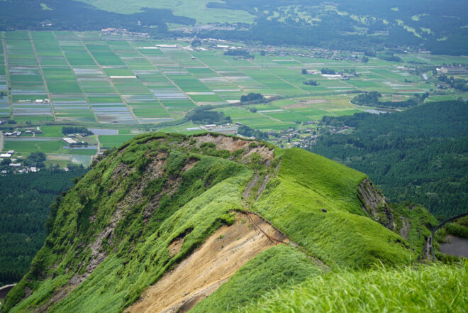 山頂から見下ろす田園地帯